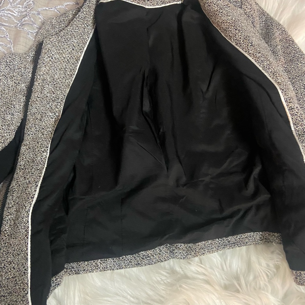 White House Black Market Sz 2 Gray and Black Tweed Women’s Blazer - Picture 6 of 16